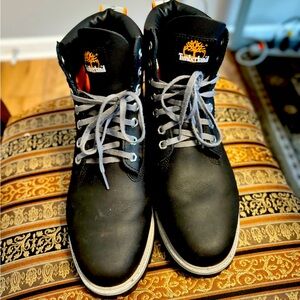 Timberland Men's Black and Gray Lace-Up Boots